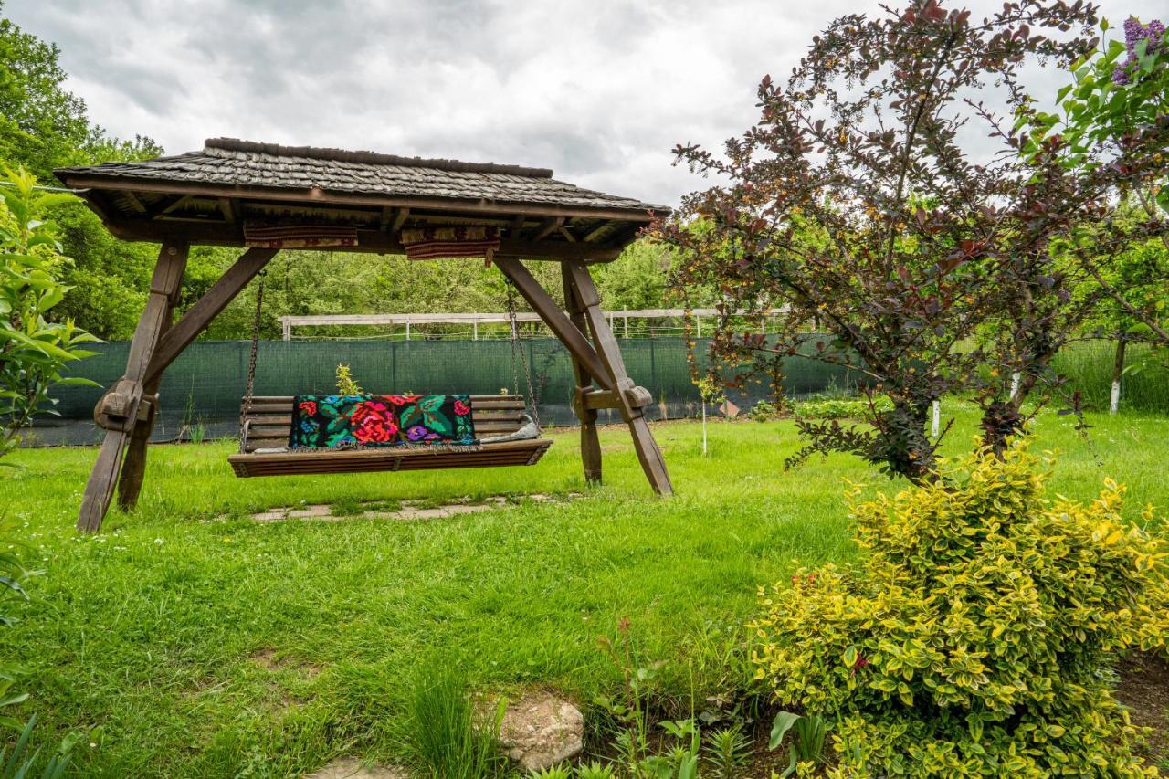 Cabana Rustic Borşa Exterior foto