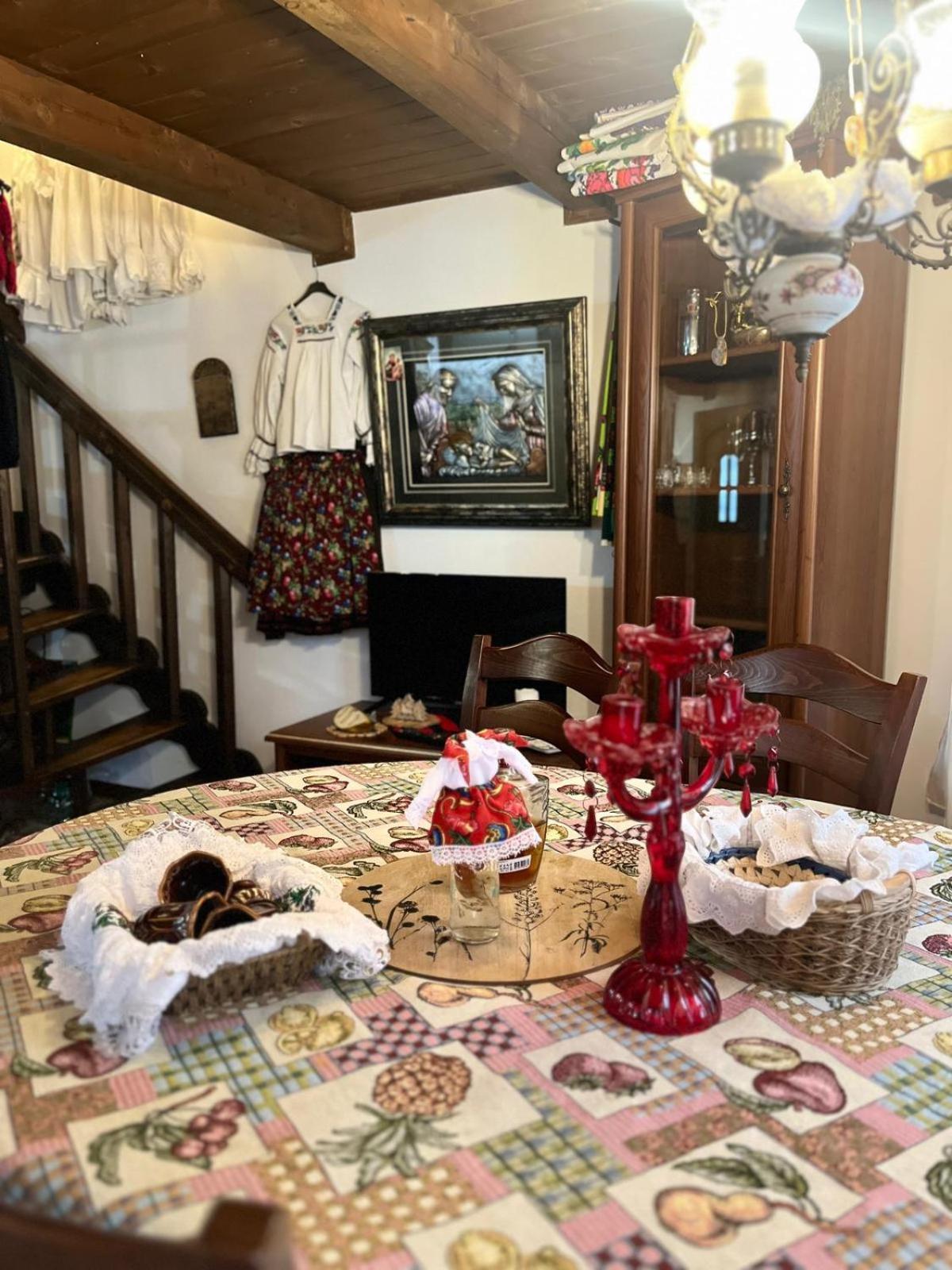 Cabana Rustic Borşa Habitación foto